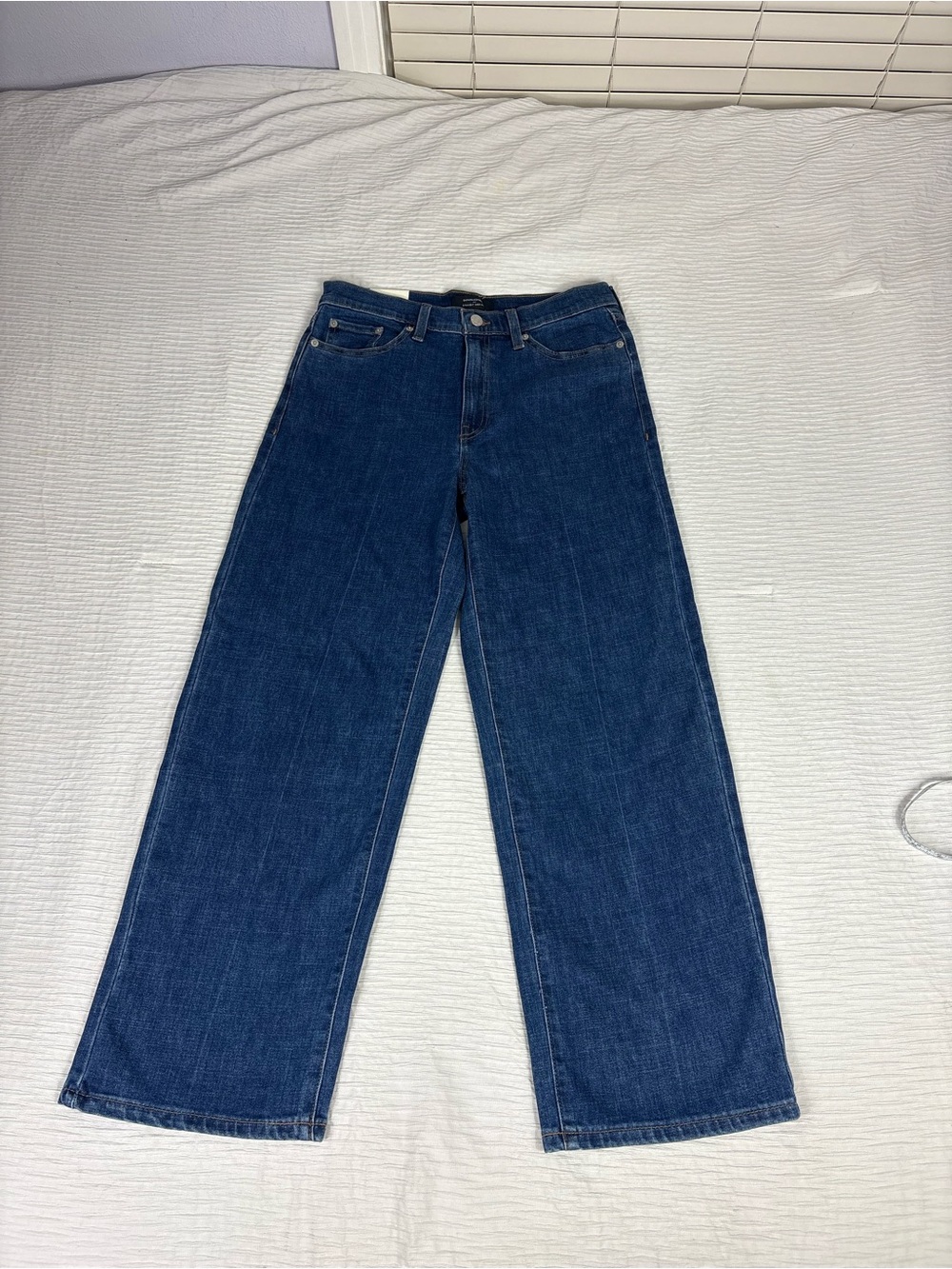 Banana Republic Wide-Leg Jeans in Deep Blue Denim - Picture 11 of 11